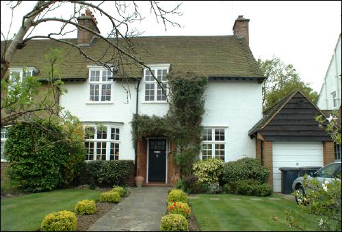 90 Oakwood Road